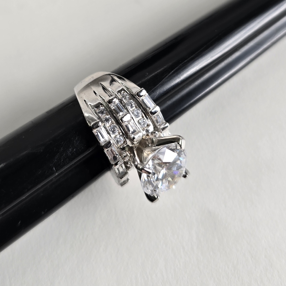 Watch Video / Sterling Silver 925 Elegant Silver Ring